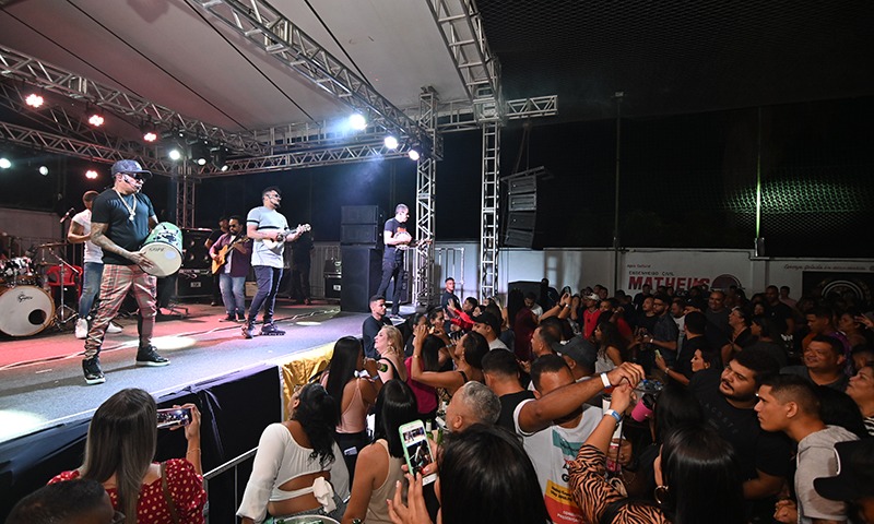 Show do Grupo Revelação é transferido para o TopZera, em Corumbá - Diário  Corumbaense